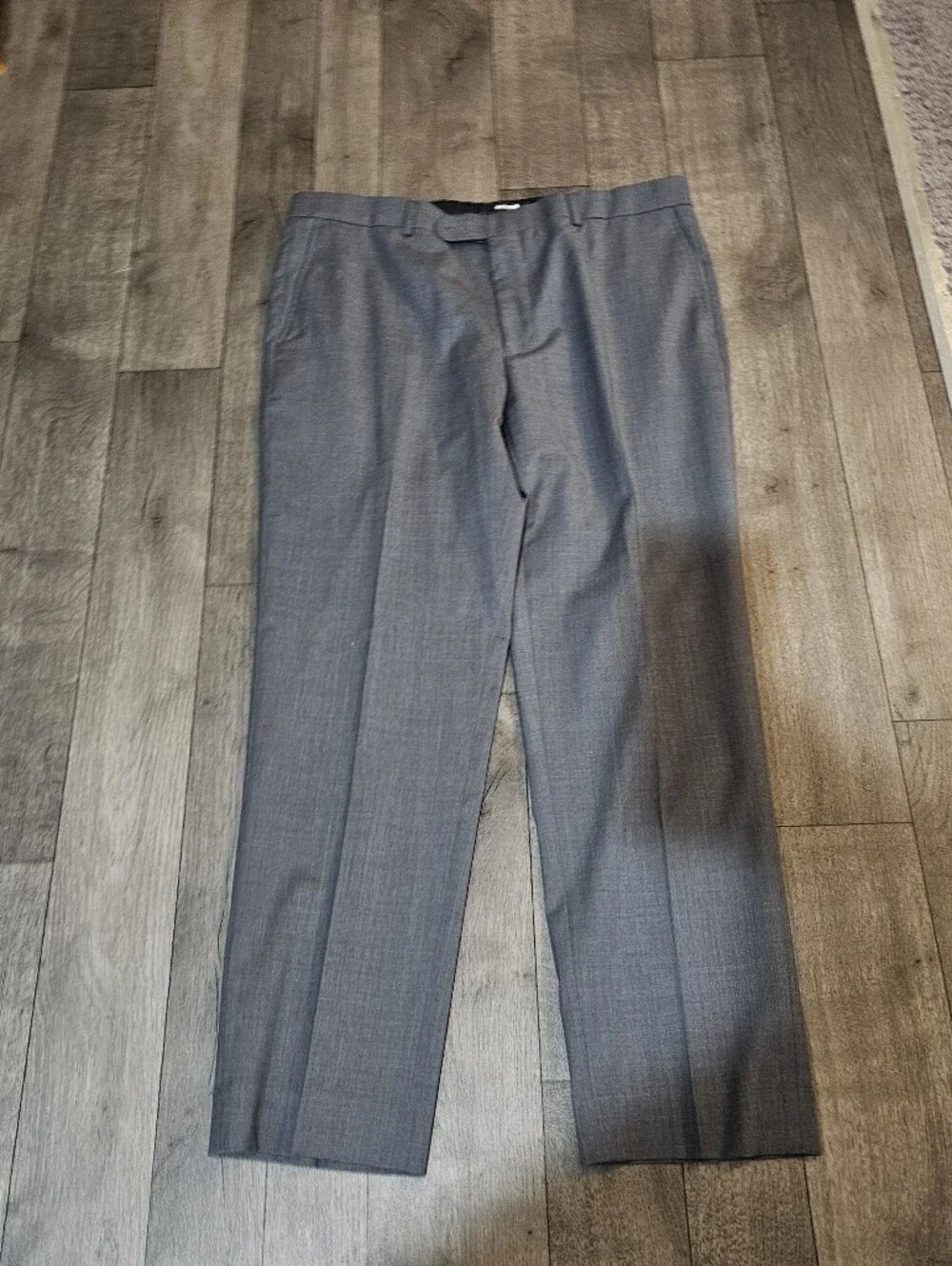Joseph Abboud Classic Men's Gray Two-Button Blazer Suit Size 44L Pant 38wx30
